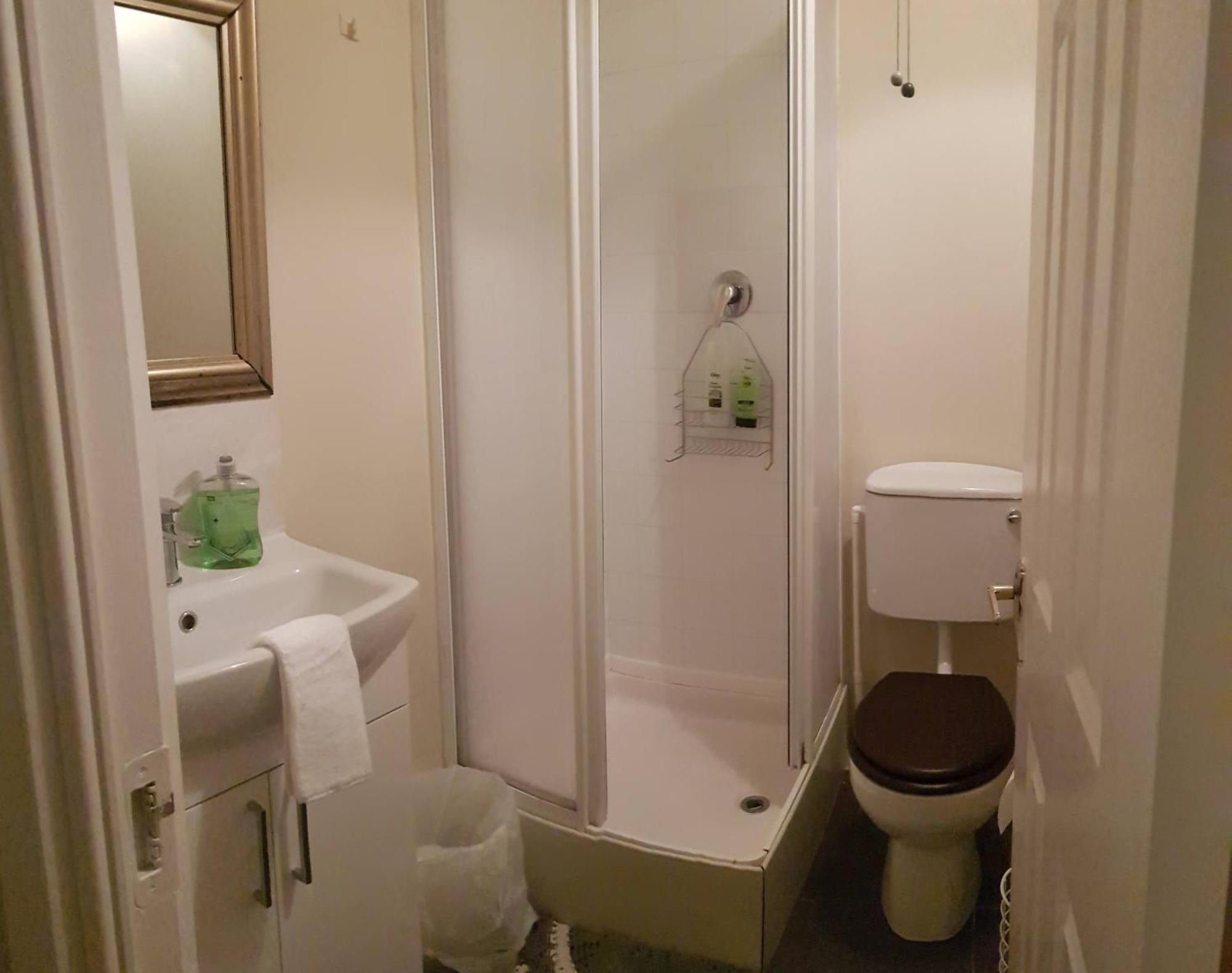 3 Bedroom 3 Bathroom House, Dublin Лукан Экстерьер фото