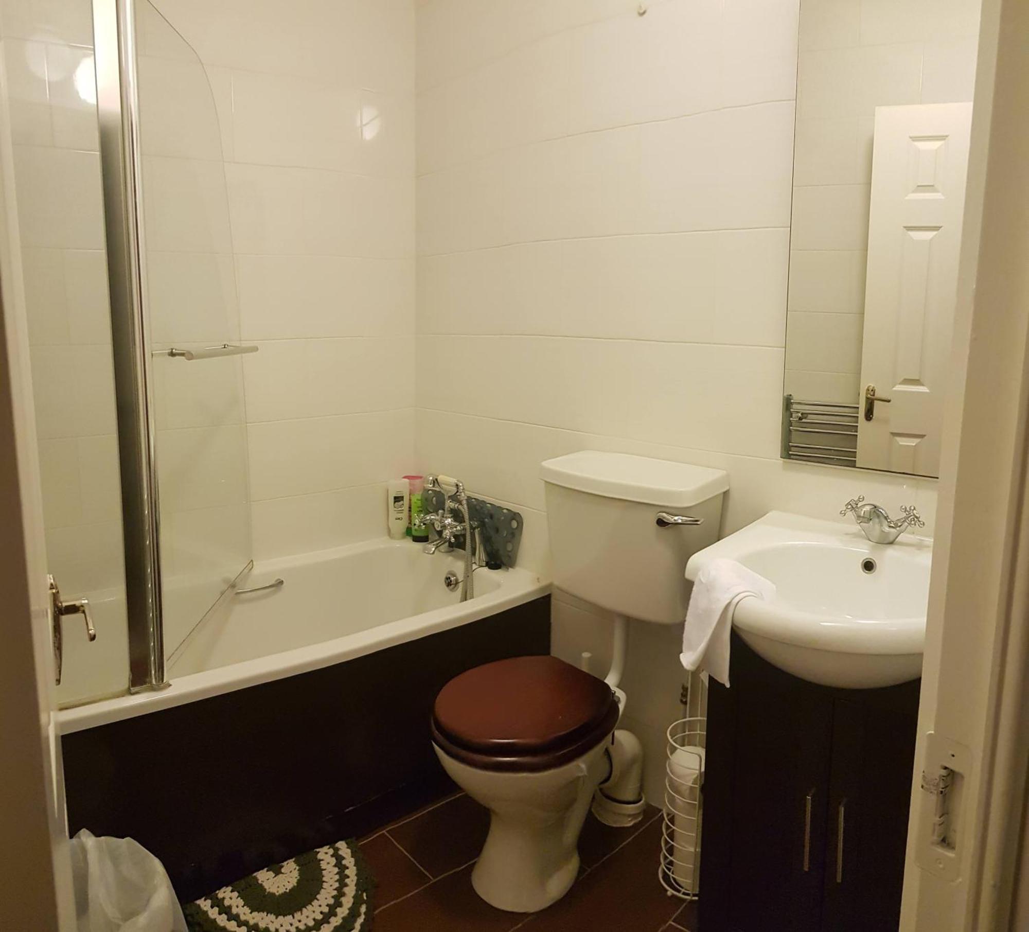 3 Bedroom 3 Bathroom House, Dublin Лукан Экстерьер фото